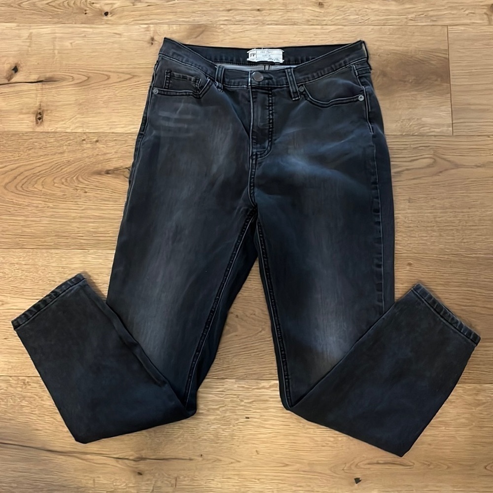 FREE People black/gray jeans size 28